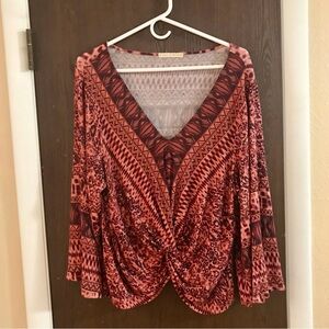 Women's Patterned V-Neck Top XL